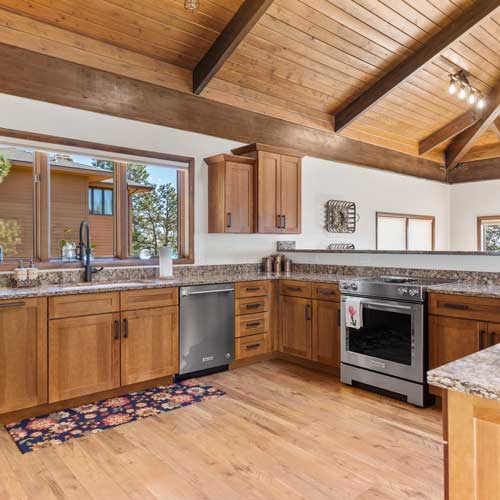 Kitchen wood cabinet | Pierce Carpet Mill Outlet