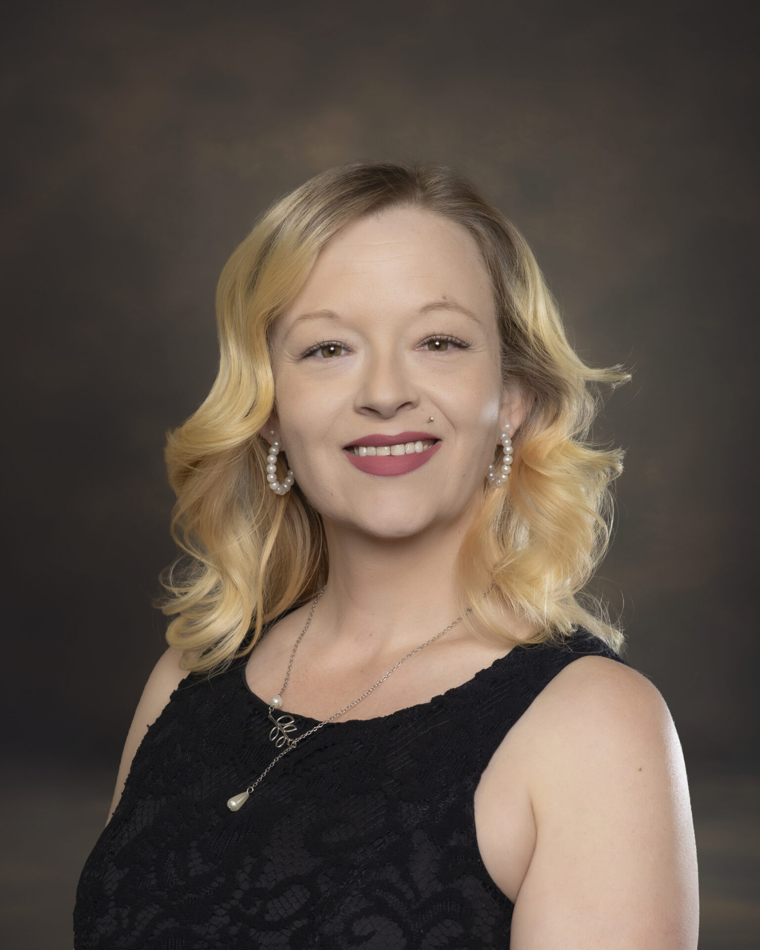 Robyn Alley Residential Flooring Specialist - Pierce Carpet Mill Outlet